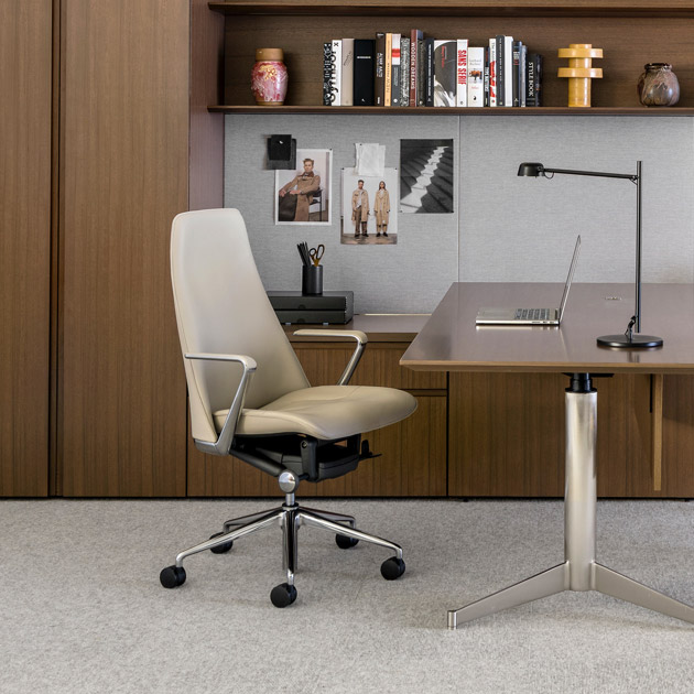 开云（中国） - 灯饰|台灯|办公家具|设计师家具|托恩台灯